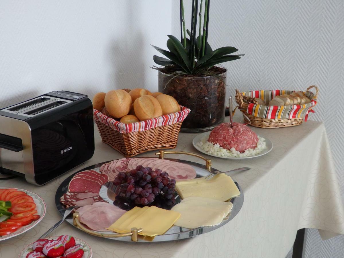 Zur Saale Hotell Weißenfels Exteriör bild