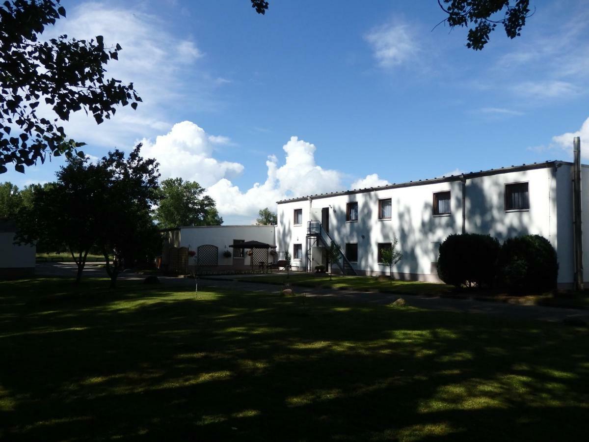 Zur Saale Hotell Weißenfels Exteriör bild