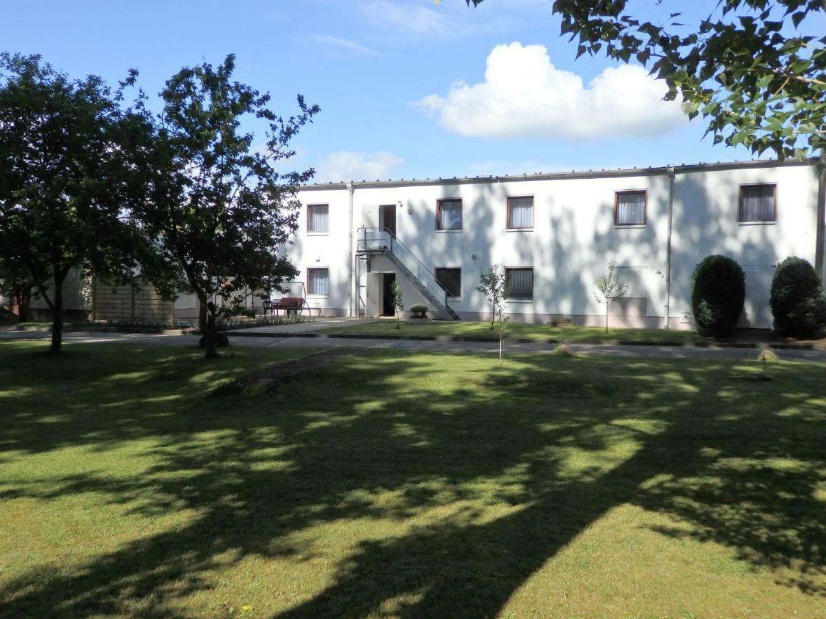 Zur Saale Hotell Weißenfels Exteriör bild