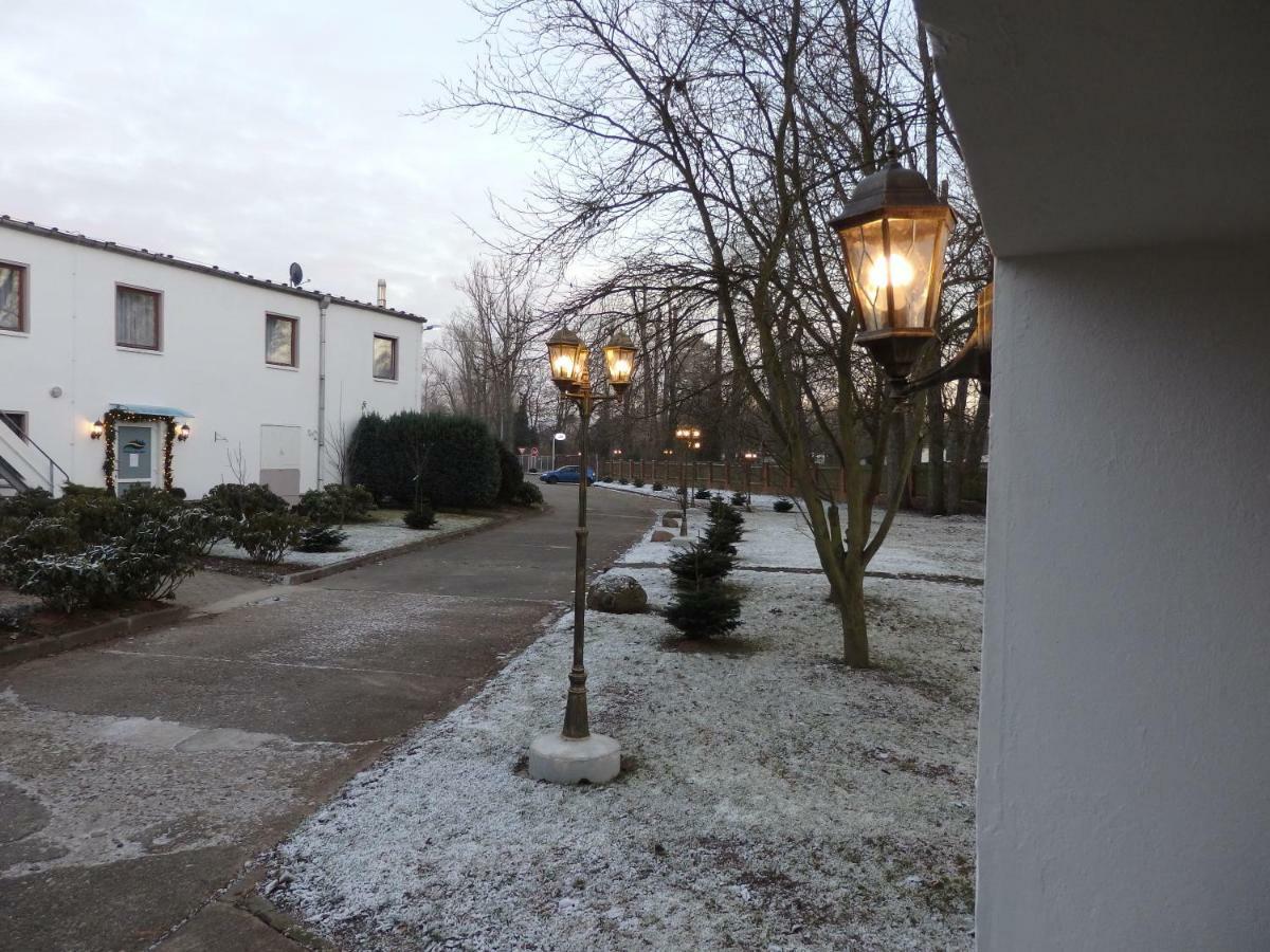 Zur Saale Hotell Weißenfels Exteriör bild