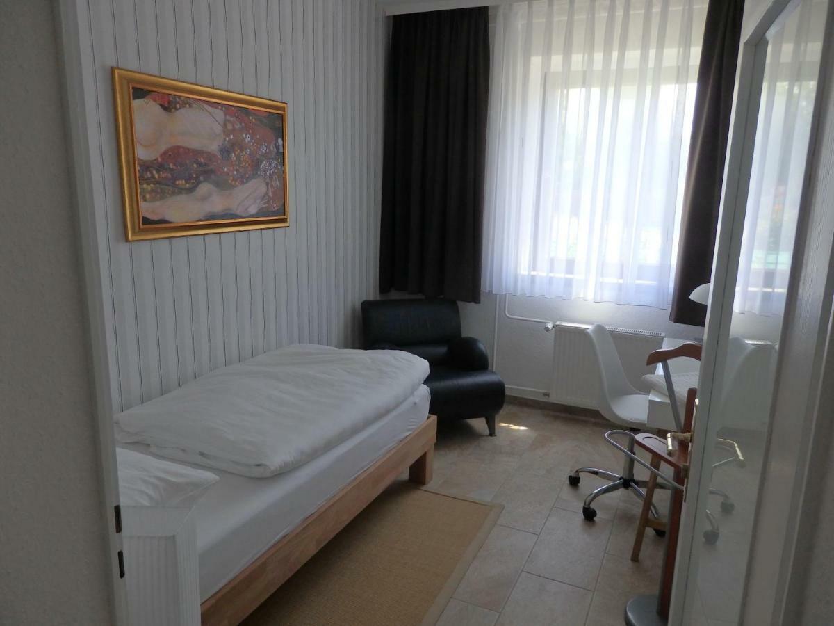 Zur Saale Hotell Weißenfels Exteriör bild